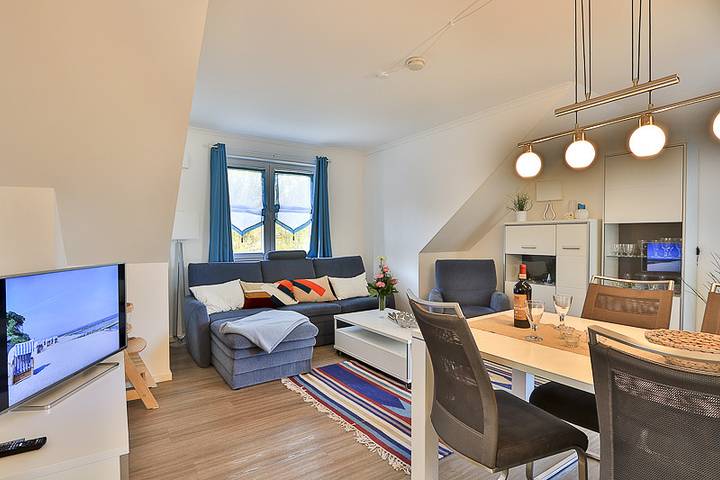 Ferienwohnung für 4 Personen, mit Balkon in Rostock und Umgebung