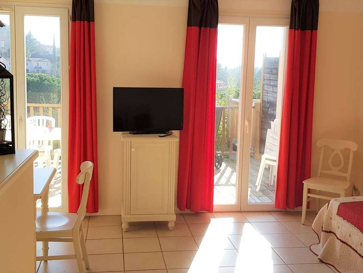 Location de vacances pour 8 personnes, avec piscine à Grospierres - 3