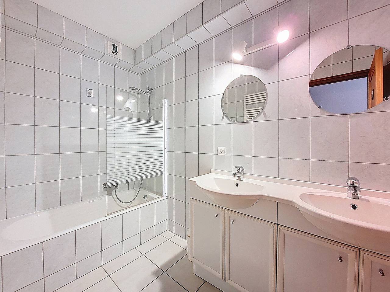 Entire apartment, Appartement Avec Terrasse Ensoleillee - Morzine - 8 Personnes - Etoile Filante 1  in Morzine, Les Portes du Soleil