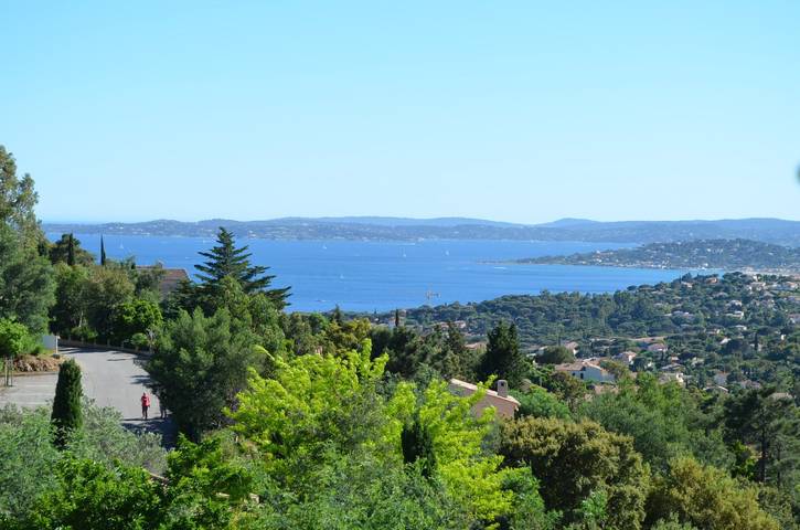 Appartement de vacances pour 6 personnes, avec piscine et terrasse, animaux acceptés