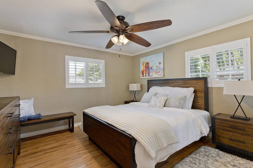 Perfect for Families | 2 Kings+1 Bunk| Outdr Entert. Rm Wfiretbl | Bbq + Yard in Oceanside, San Diego County