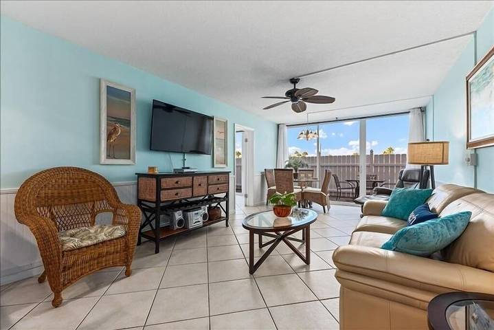 Vacation rental for 6 people, with balcony in Hutchinson Island