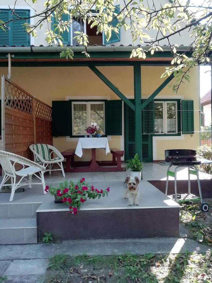 Ferienhaus für 8 Personen, mit Balkon und Garten in Balatonmariafürdö
