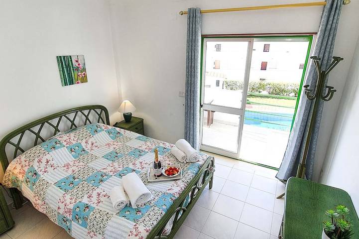 Ganze Wohnung, Große Wohnung, 6, nahe dem Stadtzentrum und dem Strand schläft in Albufeira e Olhos de Água, Faro Distrikt