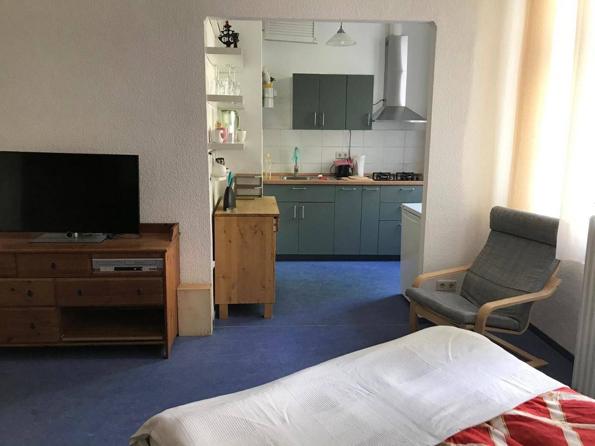Ganze Wohnung, Klein App in Alt - Tegel in Tegel Berlin, Berlin