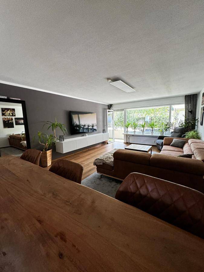 Ferienwohnung für 4 Personen, mit Pool und Balkon - 1