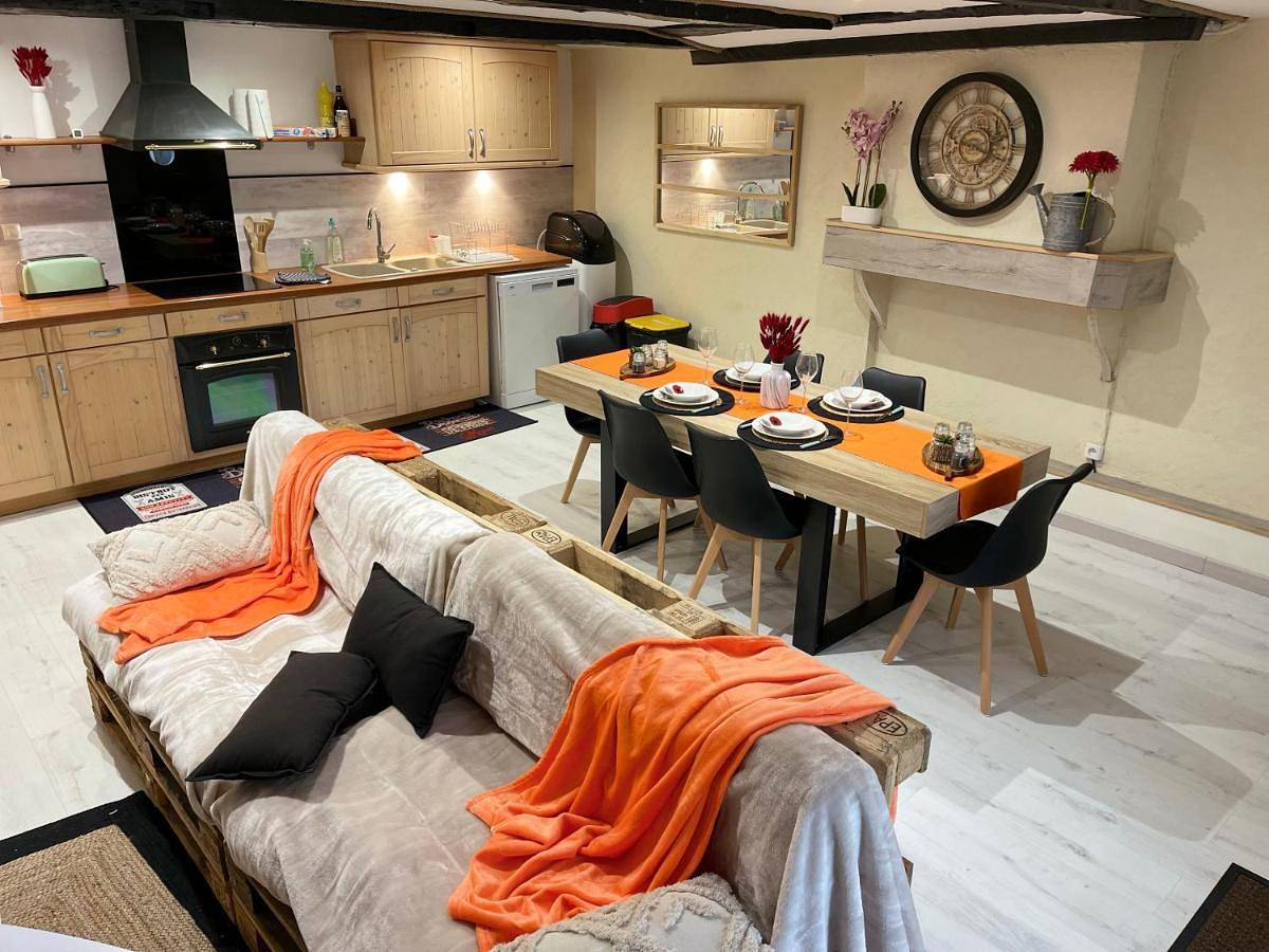 Gîte Le Refuge du Revermont pour 4 personnes in Cousance, Jura