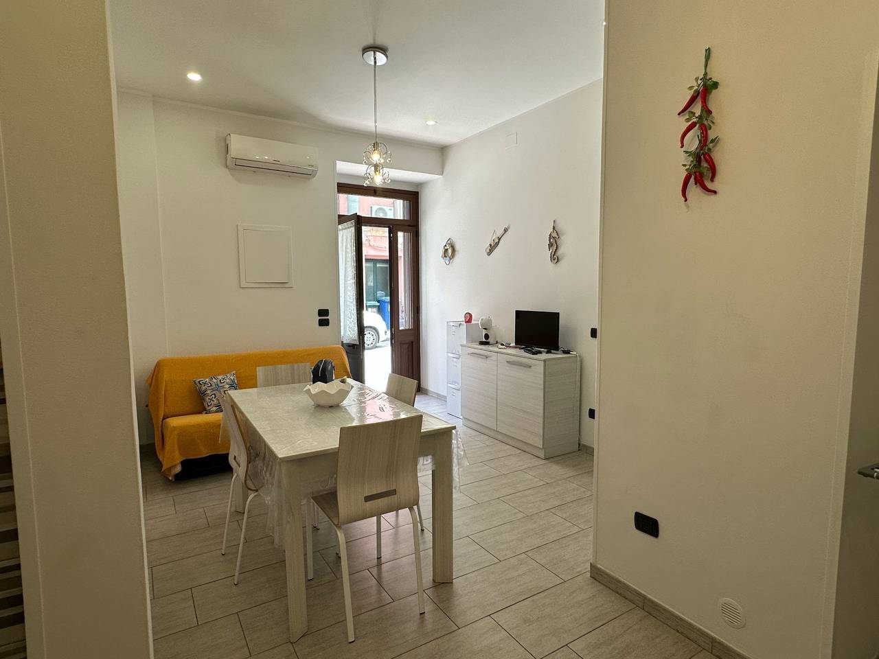 Entire apartment, Das Delphin-Apartment in Giardini-Naxos, Messina Province