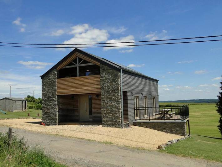 Location de vacances pour 6 personnes, avec jardin et vue à Tenneville