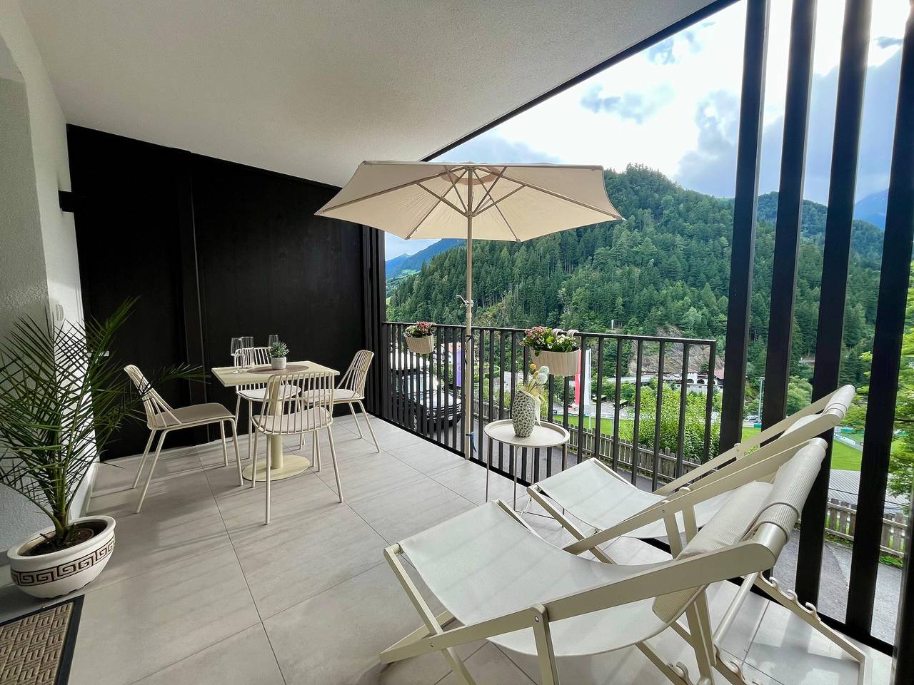 Ganze Wohnung, Apartment 'Sina' mit Bergblick, privater Terrasse und Wlan in St. Leonhard in Passeier, Passeiertal