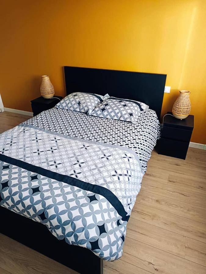Location de vacances pour 6 personnes, avec jardin et vue à Caulnes - 3