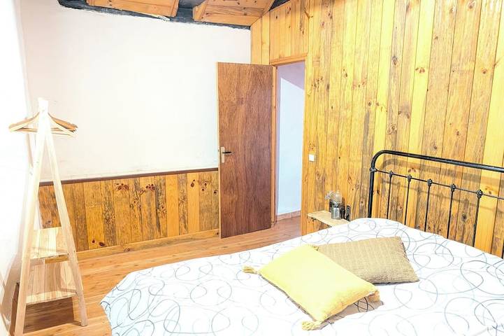 Gîte pour 10 personnes, avec Terrasse et Jardin à Ponteils-et-Brésis - 2