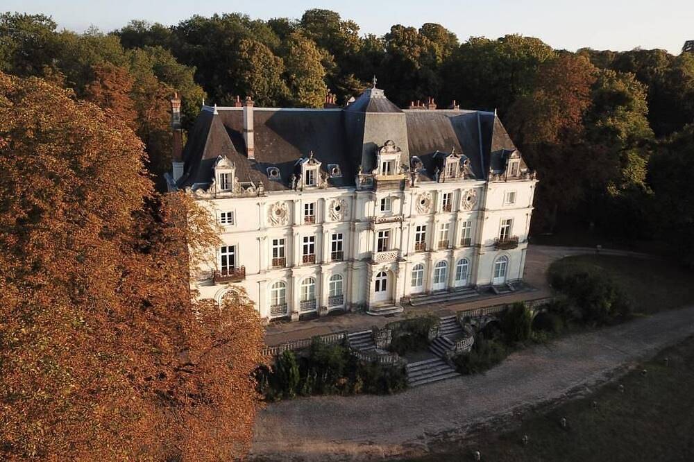 Château pour 5 Personnes dans Saint-Gervais-la-Forêt, Vallée de la Loire
