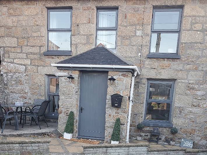 Cottage for 6 people, with garden, with pets in Mousehole