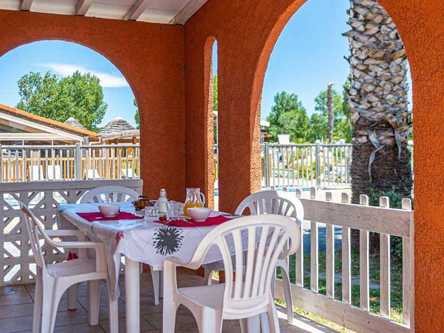 Camping Paradis - Naia Village  - Bungalow 4 personnes - Alize 4 Pers Dimanche in Le Barcarès, Côte d'Améthyste