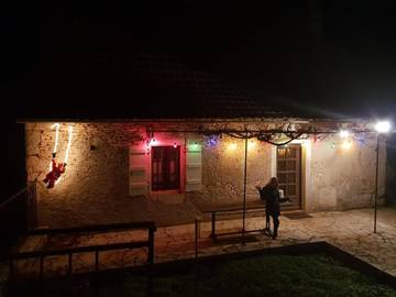 Gîte pour 6 personnes, avec vue et jardin à Blars