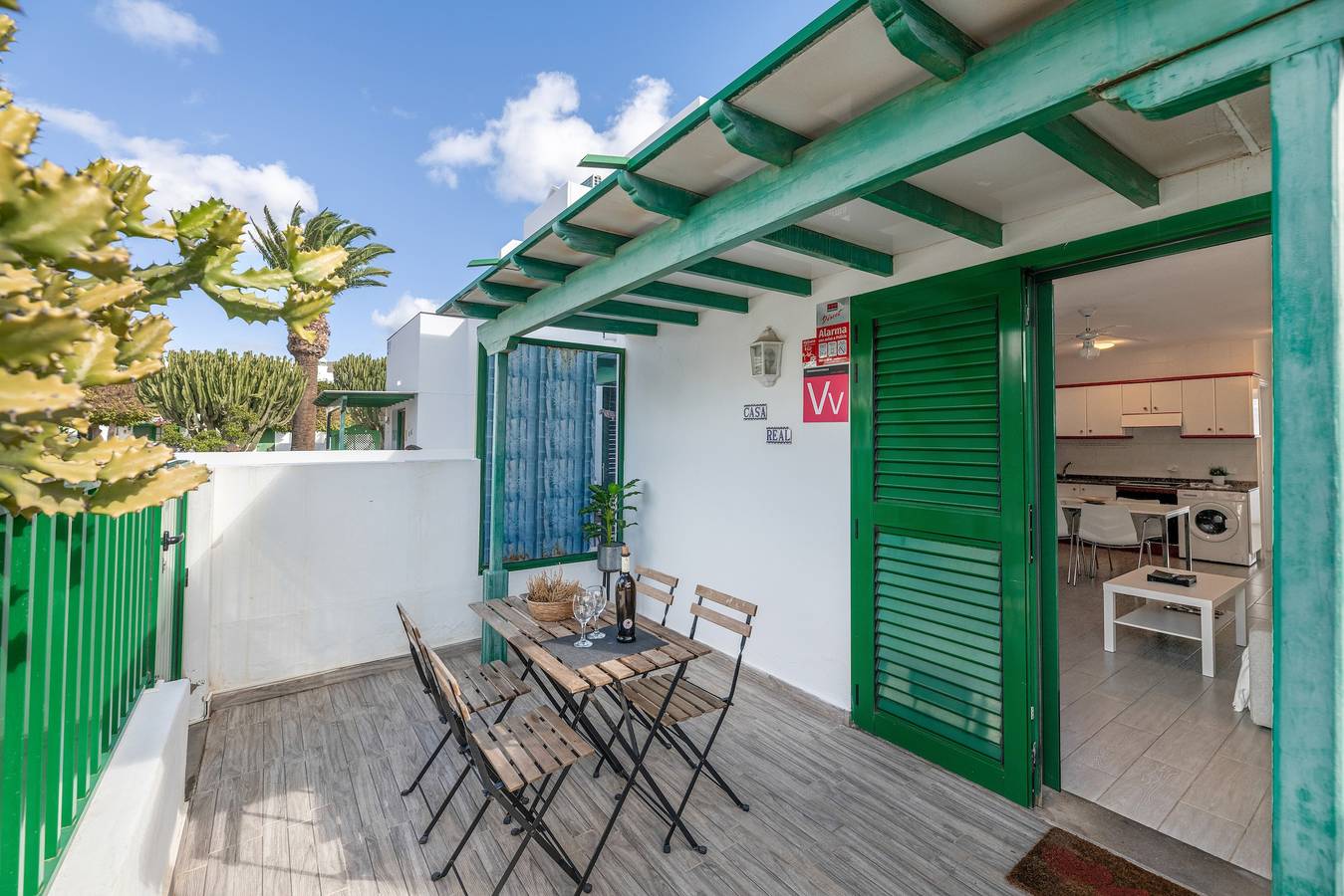 Ferienwohnung 'Real' mit privater Terrasse, Gemeinschaftsgarten und WLAN in Playa Blanca, Yaiza