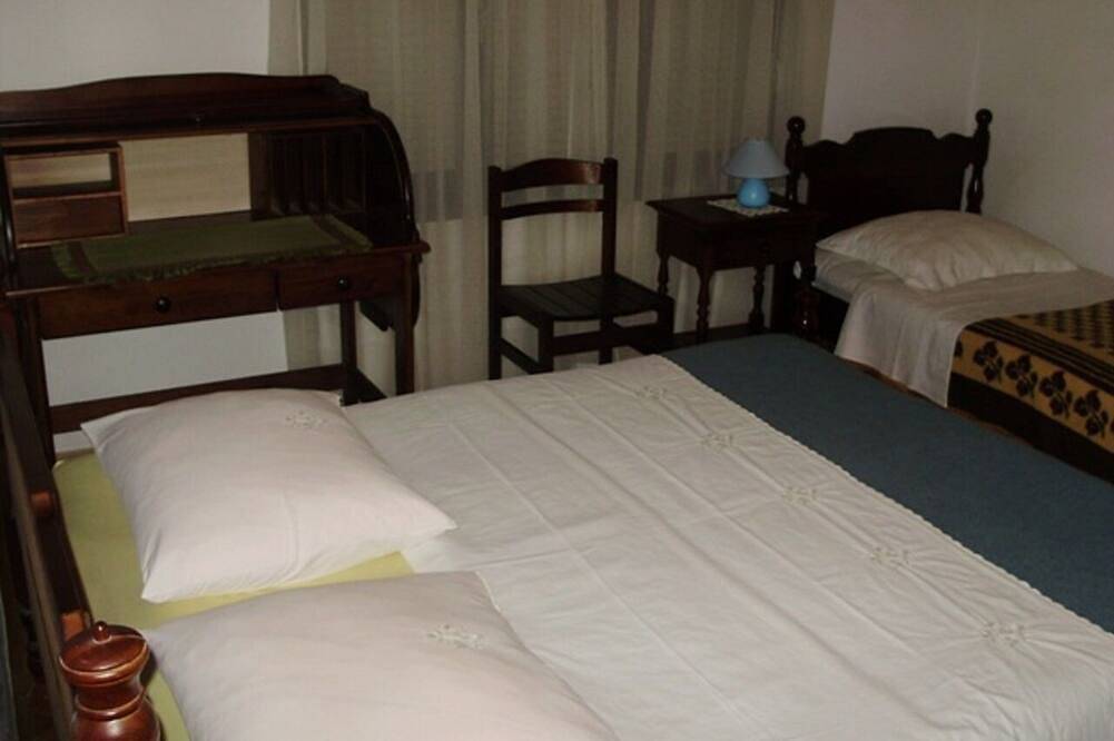 Room in Sukošan with Balcony, Air condition, Wifi (5188-3) in Sukošan, Zadar