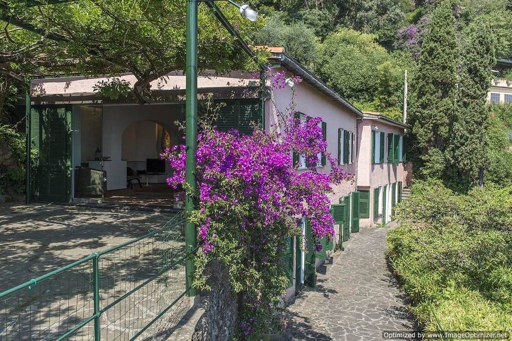 Villa pour 10 Personnes dans Riviera di Levante