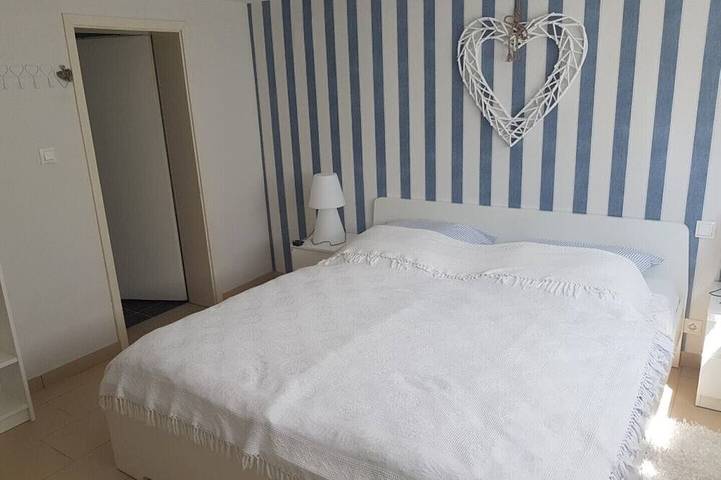 Gîte pour 2 personnes, avec jardin et terrasse dans Keskastel