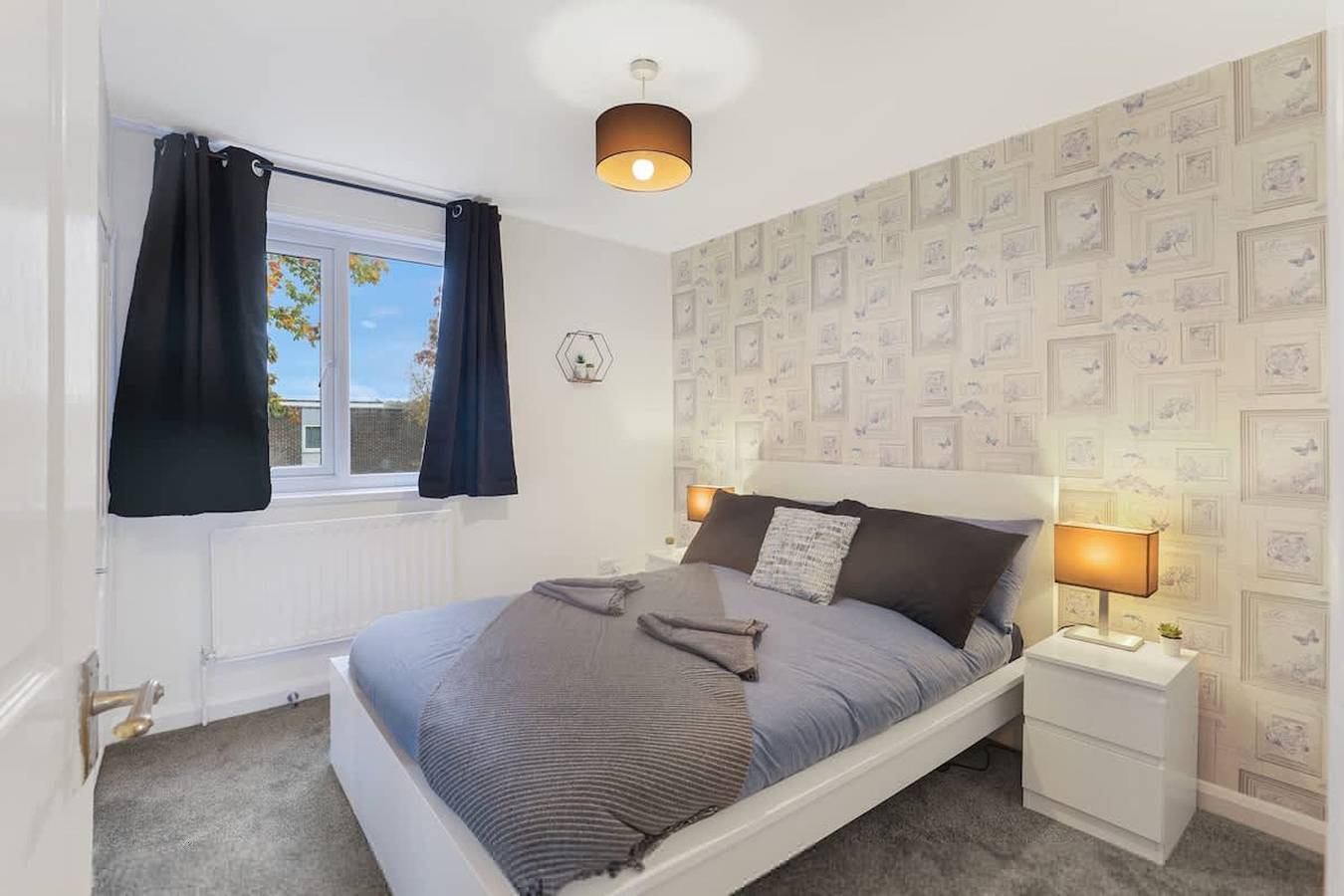 Spacious 4 Bedroom House with Parking in Gateshead