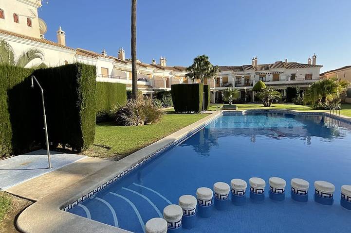 Ferienwohnung für 6 Personen, mit Garten und Balkon sowie Pool, mit Haustier - 1