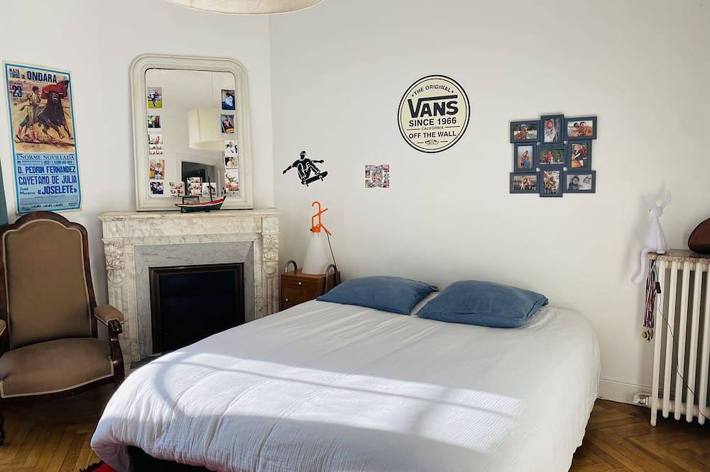 Beautiful basque Villa of the 30th with swimming pool and pool house in Bayonne, Bayonne e dintorni