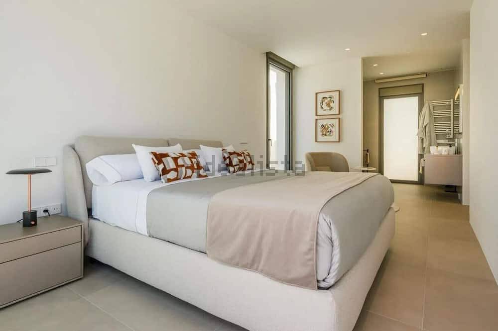 Lima 18, Charming 3-bedroom villa  in Las Colinas Golf, Orihuela Costa in San Miguel de Salinas, Costa Blanca