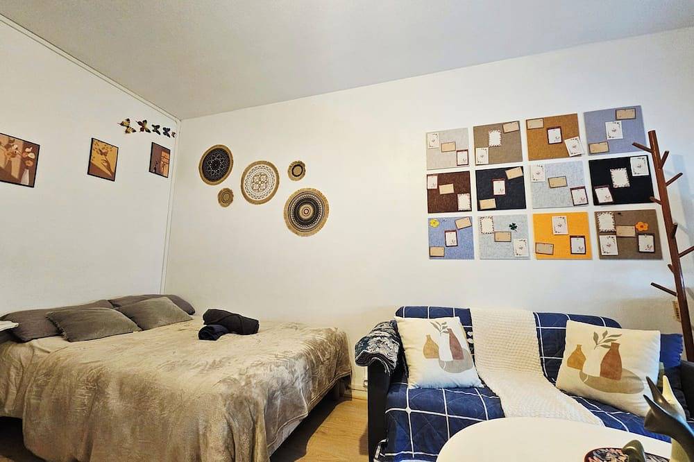 Appartement entier, Bel Appartement entier famille/groupe avec Parking gratuit in Mérignac, Région de Bordeaux