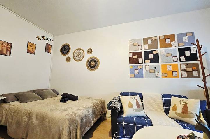 Appartement entier, Bel Appartement entier famille/groupe avec Parking gratuit in Mérignac, Région de Bordeaux