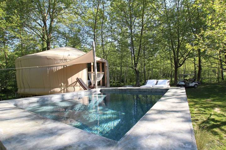 Chambre d’hôte pour 2 personnes, avec Terrasse ainsi que Jardin et Piscine au Pays basque