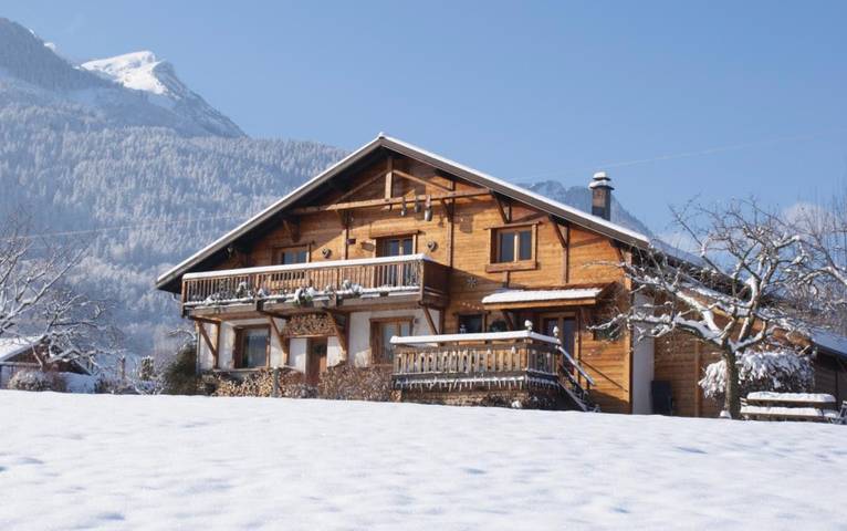 Chalet pour 6 personnes, avec jardin, animaux acceptés dans Bauges