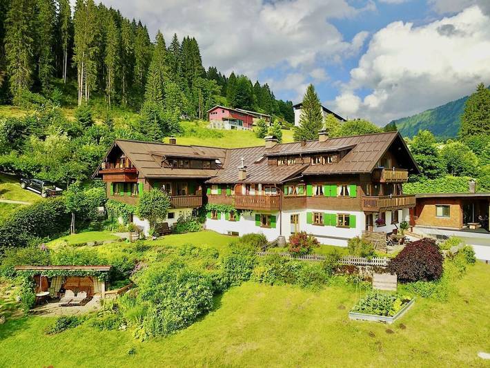 Ferienhaus für 4 Personen, mit Balkon und Garten, mit Haustier in Mittelberg