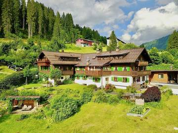 Ferienhaus für 4 Personen, mit Garten und Balkon, mit Haustier in Riezlern