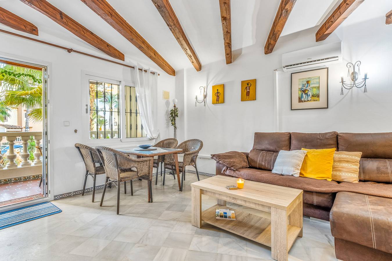 Geheel appartement, Appartement 'Casa Jina' met Wi-Fi en airconditioning in Altos de la Bahia, Torrevieja