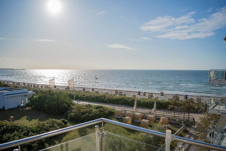 Ferienwohnung für 4 Personen, mit Balkon und Meerblick sowie Pool auf Fehmarn