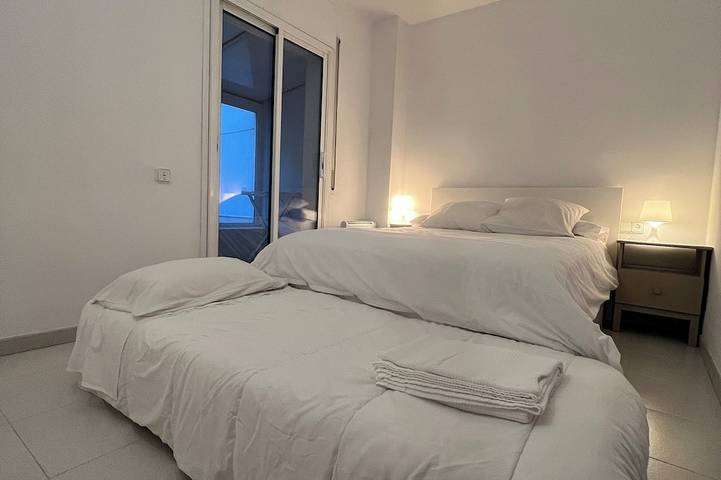 Appartement entier, Cozy inner courtyard (city center) in Sabadell, Barcelone l'intérieur des terres