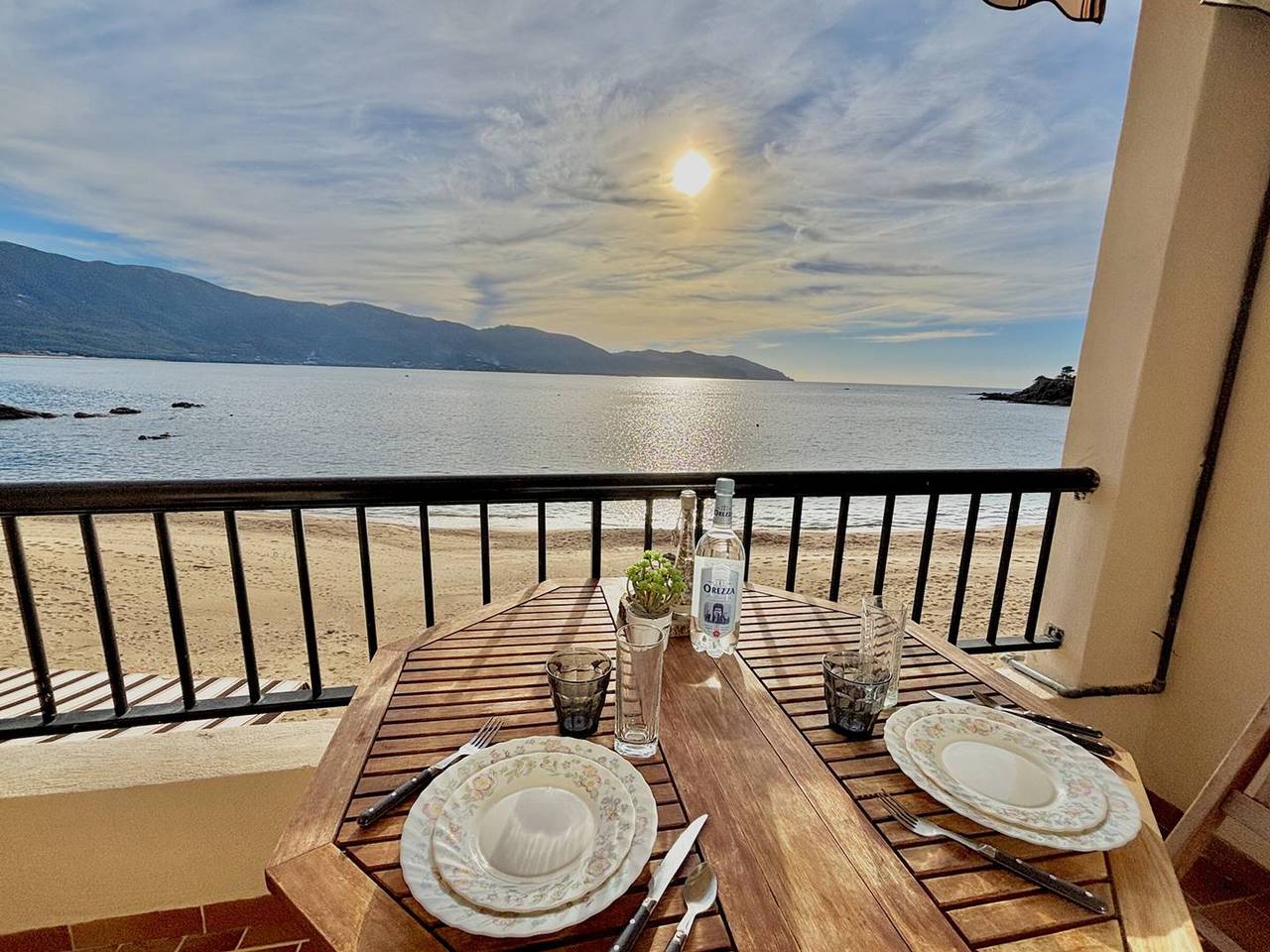 Ganze Wohnung, Studio in Tiuccia am Meer mit Klimaanlage in Casaglione, Ajaccio und Umgebung
