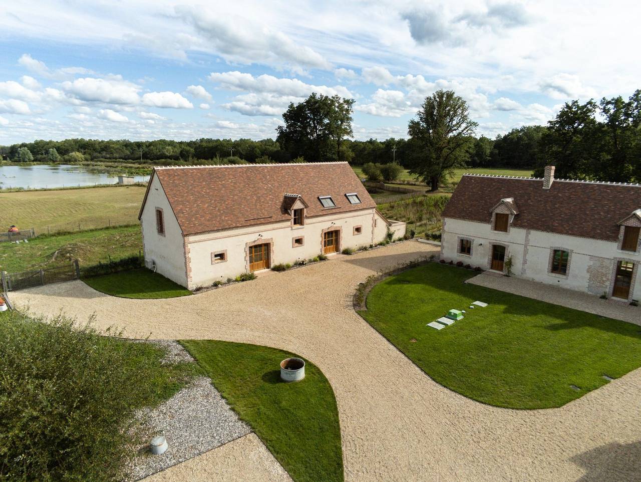 Gîtes 26 personnes, à la ferme, avec piscine privée, en Sologne in Pruniers-en-Sologne, Sologne