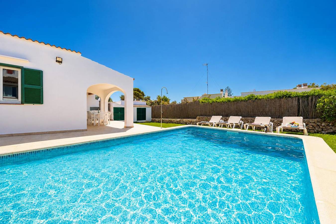 Villa für 6 Personen mit Garten in Cala en Bosc, Ciutadella