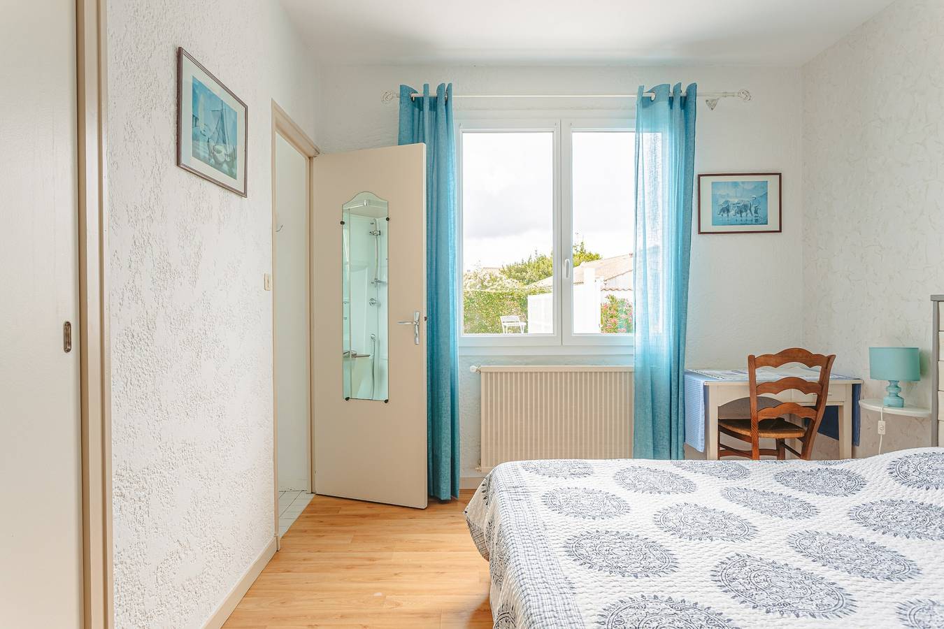Pension 'La Brée Les Bains' mit gemeinsamer Terrasse, Gemeinschaftsgarten und Wi-Fi in La Brée-les-Bains, Côte de Beauté