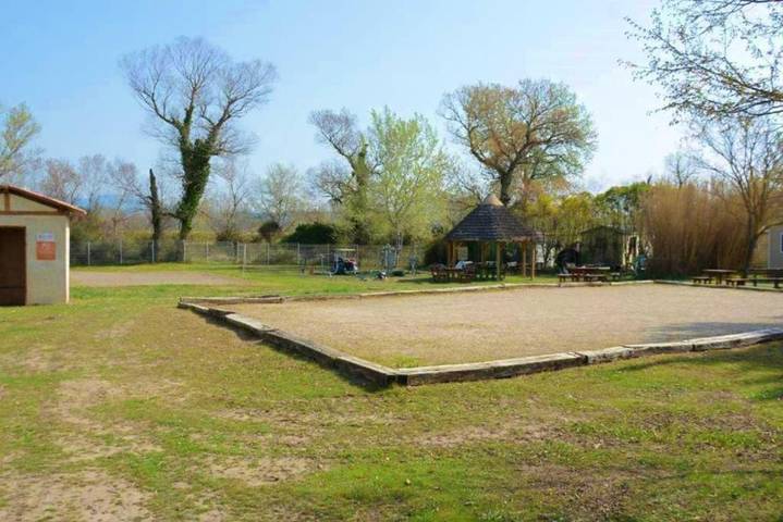 Camping pour 6 personnes, avec piscine ainsi que jardin et vue à La Roque-d'Anthéron - 4