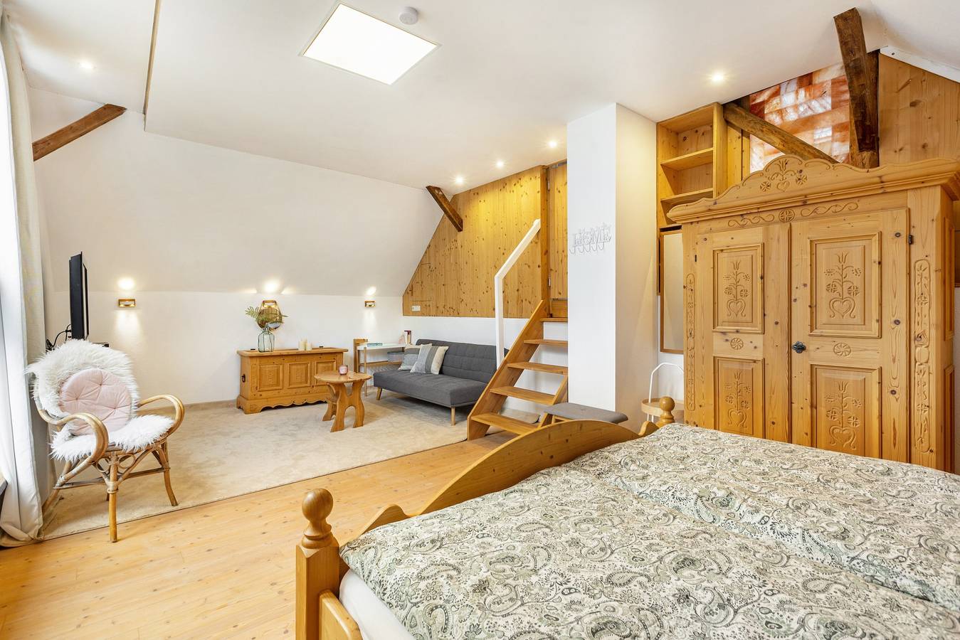 Ganze Wohnung, Ferienwohnung in 'Anni's Ferienhaus' mit privater Terrasse und Wlan in Hohenahr, Naturpark Lahn-Dill-Bergland