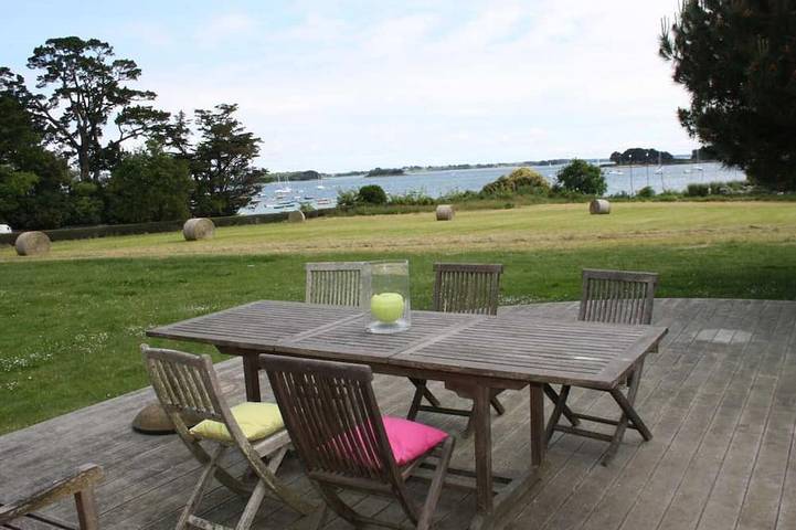 Location de vacances pour 14 personnes, avec jardin dans Plage Pen Boc H Arradon