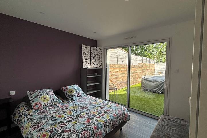 Havre de Paix with a private heated pool—perfect for a stay with family or friends in L'Aiguillon-sur-Mer, L'Aiguillon-la-Presqu'île