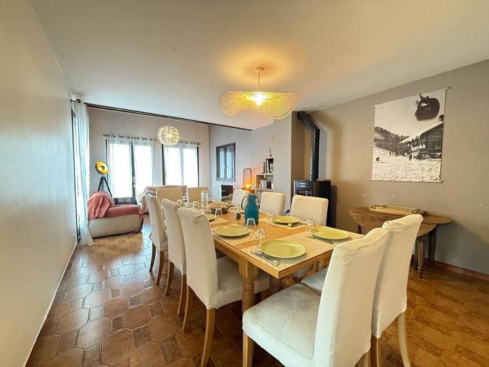 Gîte pour 14 personnes, avec Balcon et Terrasse ainsi que Jardin et Vue à Saint-Martin-de-la-Porte