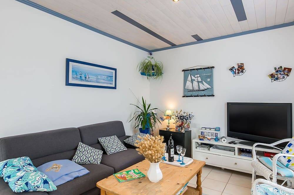 Wonderful private villa for 8 guests with Wifi, Tv, terrace and pets allowed in Lampaul-Plouarzel, Brest region