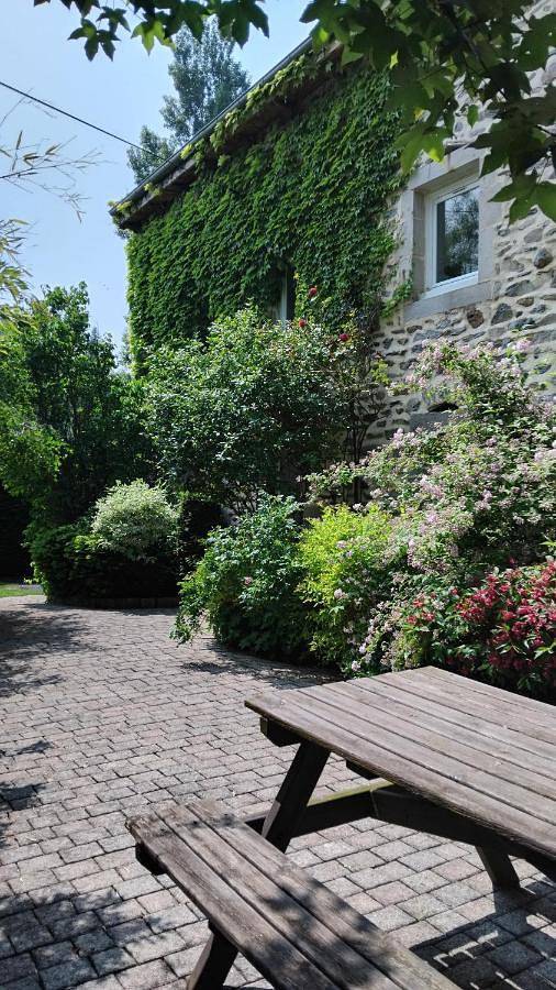 Location de vacances pour 4 personnes, avec vue ainsi que jardin et terrasse à Yssingeaux - 4