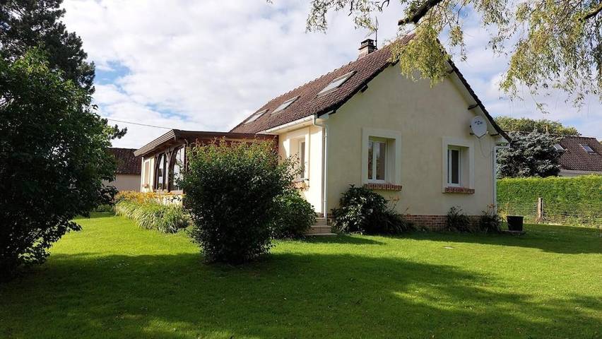 Location de vacances pour 10 personnes, avec Terrasse ainsi que Jardin et Vue dans Nabringhen