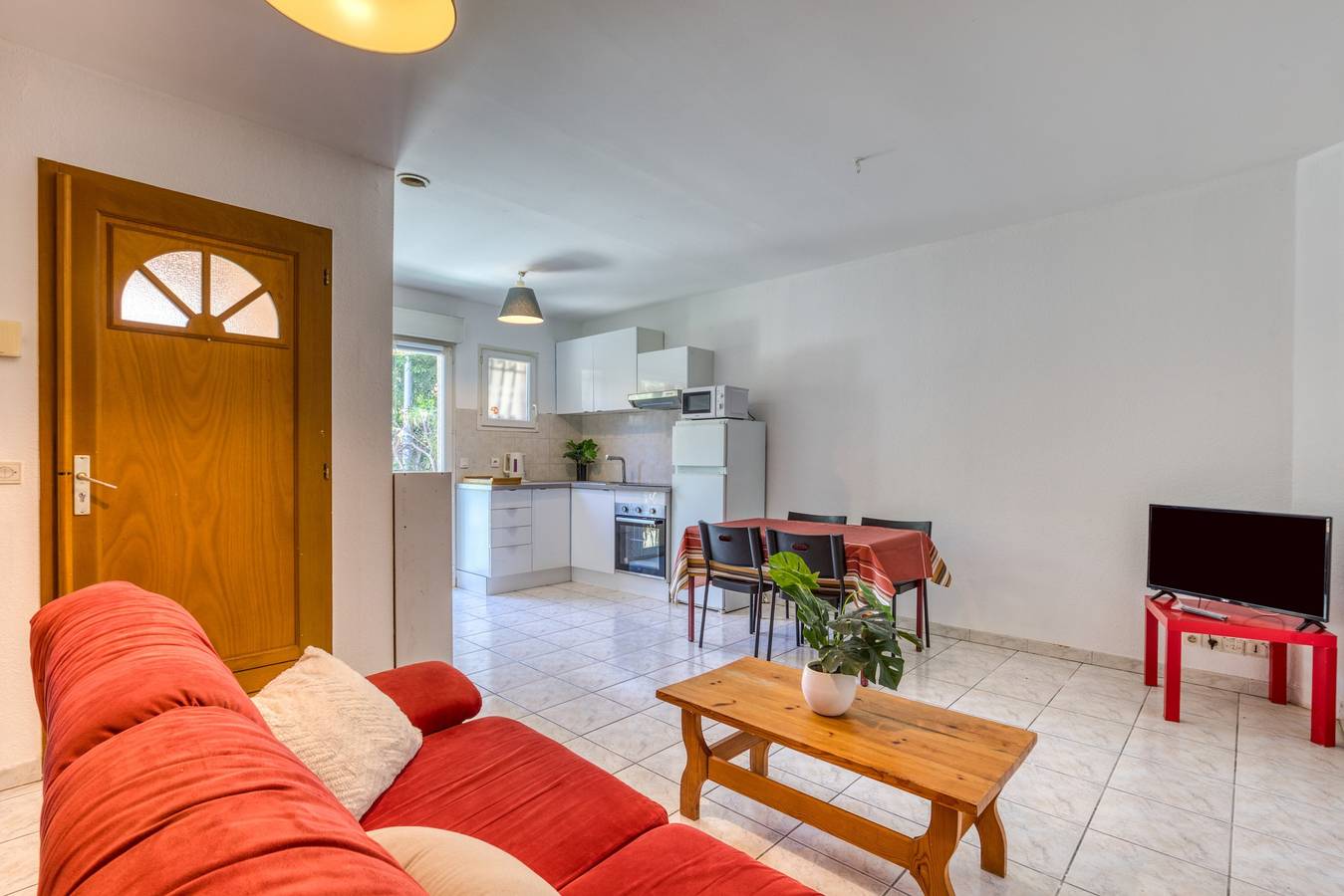 Ganze Wohnung, Apartment „Villa Montpellier - Ovalie“ mit privatem Garten in Croix d'Argent, Montpellier